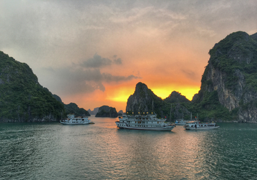 Tour Du Thuyền Hạ Long